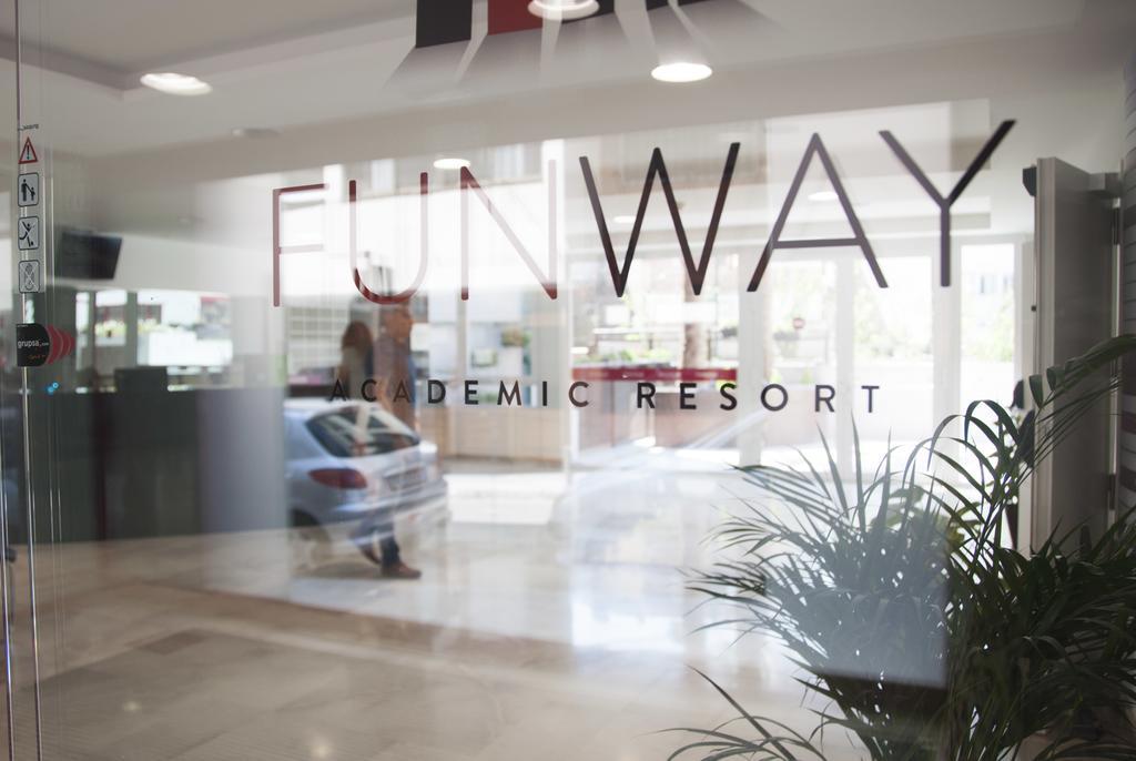 Maison d'hôtes Funway Academic (adults Only) Madrid